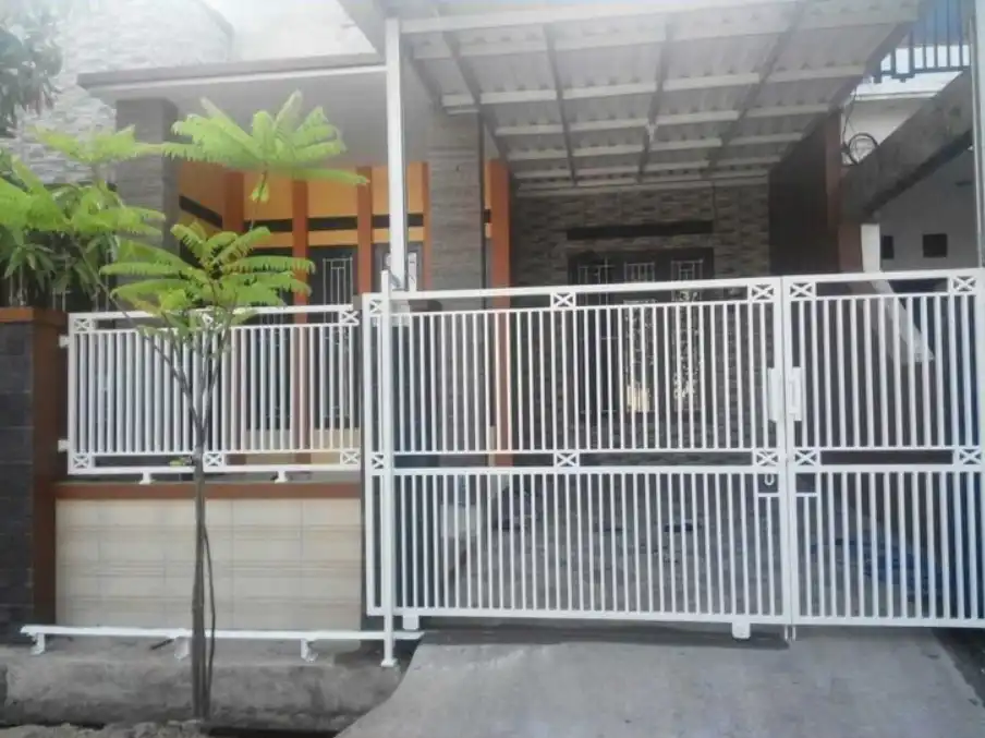 renovas pagari rumah bagian depan minimalis