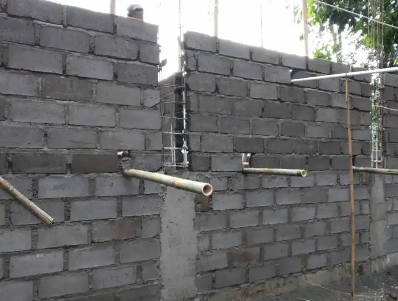 bangun tembok batako